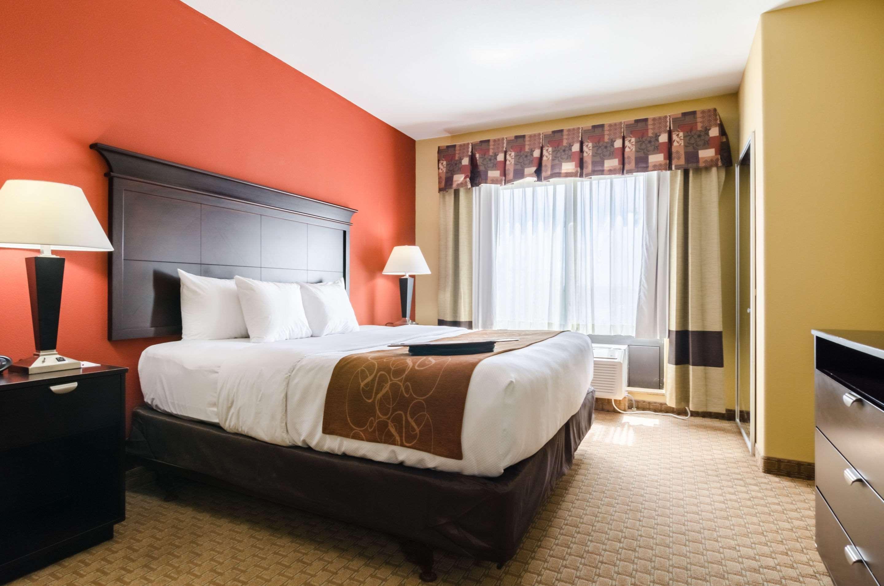 Comfort Suites Salina South Εξωτερικό φωτογραφία