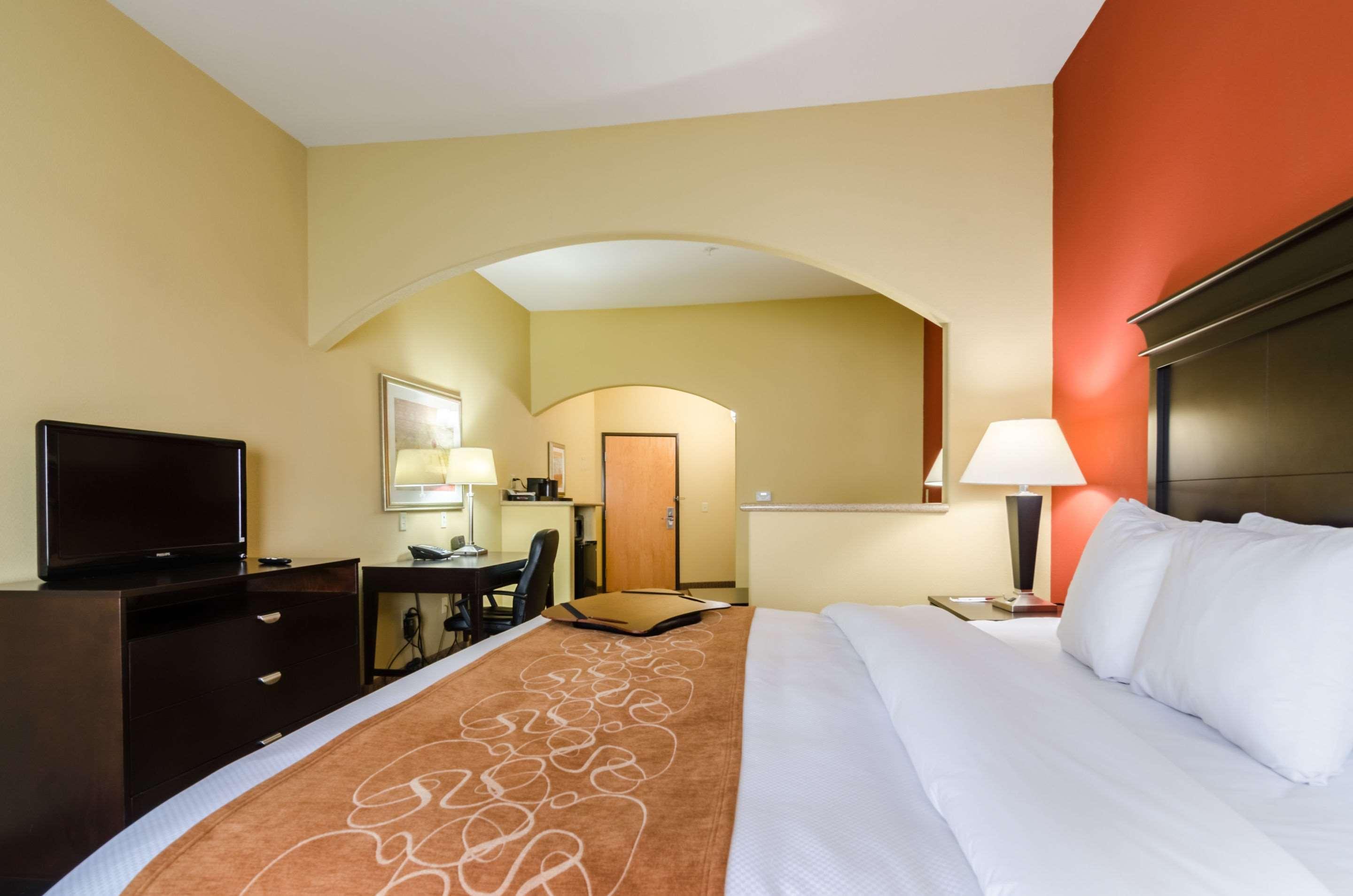 Comfort Suites Salina South Εξωτερικό φωτογραφία