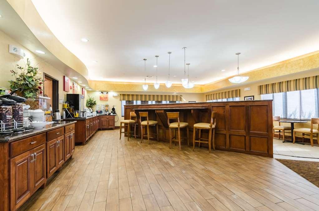 Comfort Suites Salina South Εστιατόριο φωτογραφία